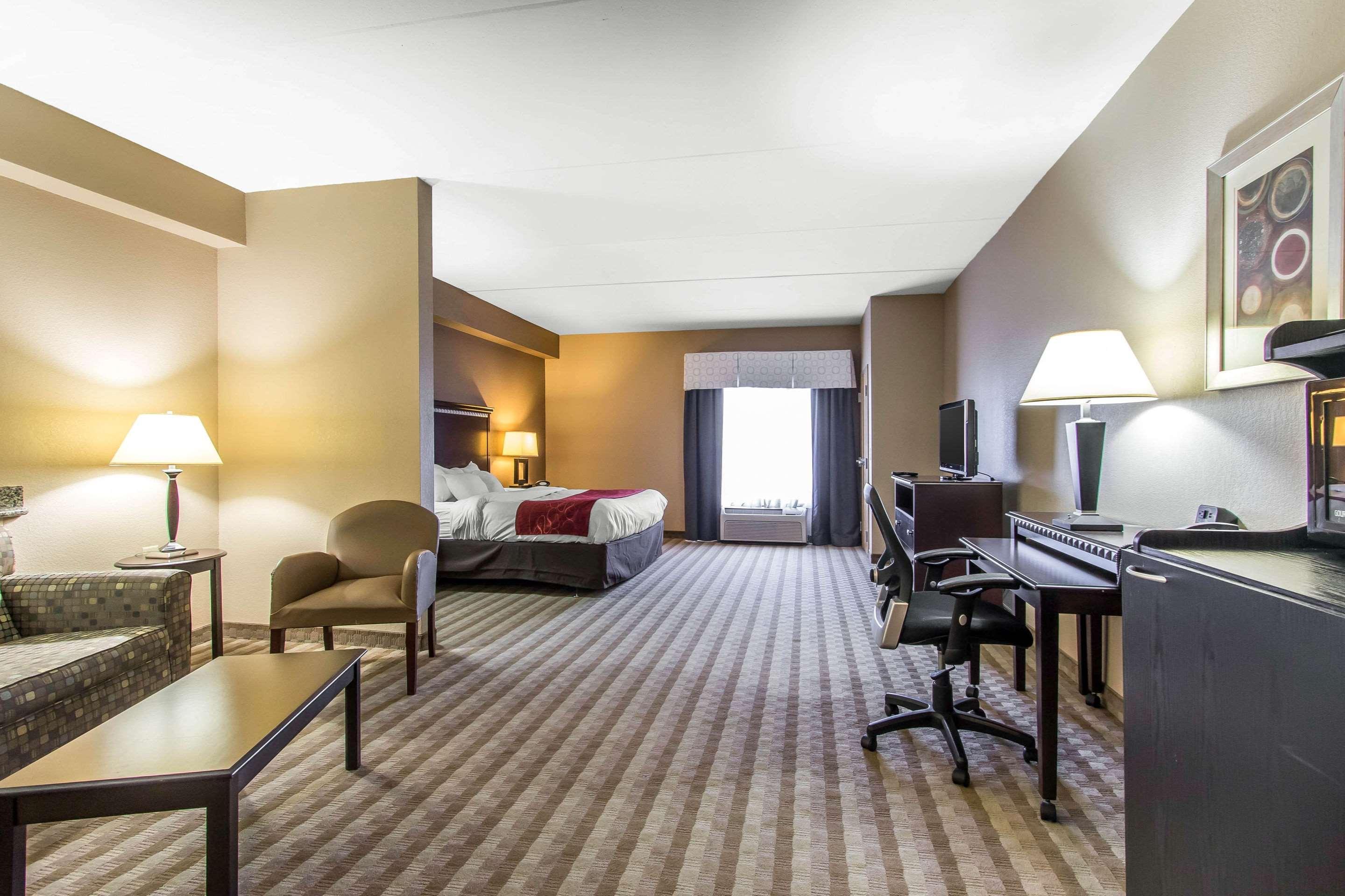 Comfort Suites Смірна Екстер'єр фото