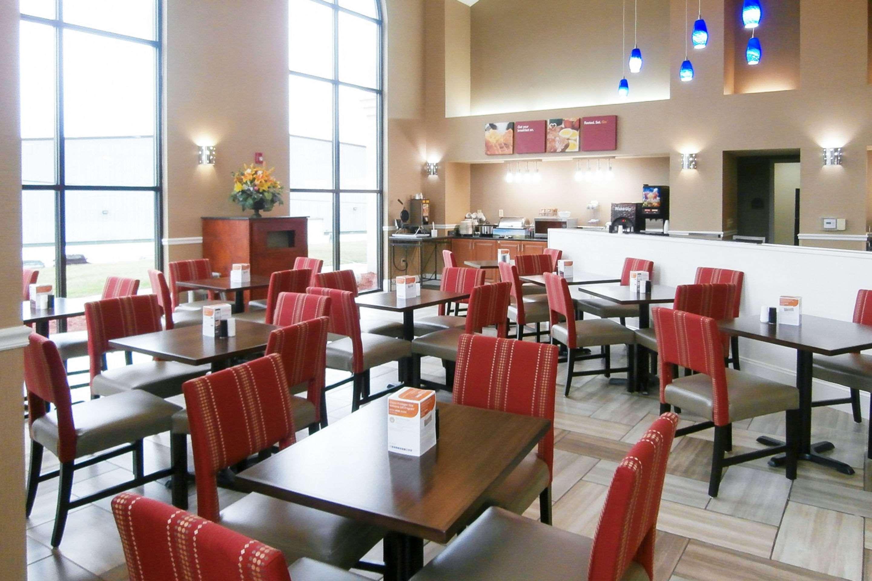 Comfort Suites Смірна Екстер'єр фото